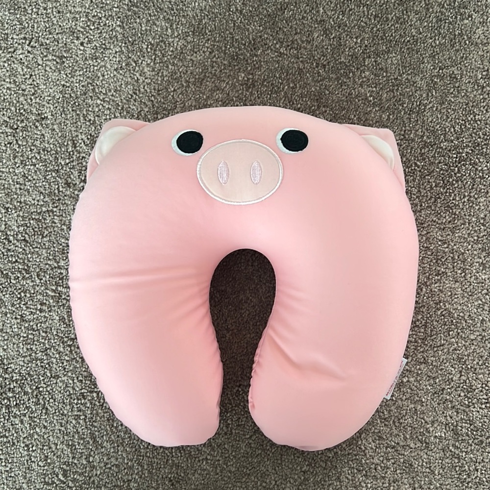 Kids pig neck pillow for travel